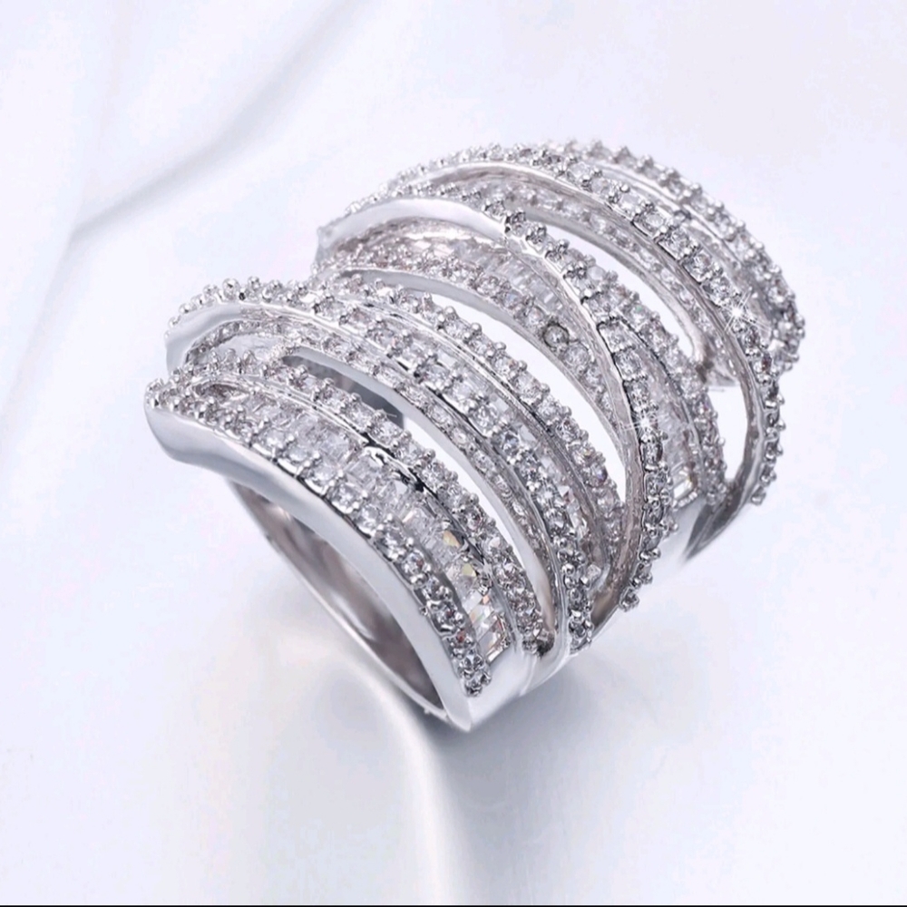 Beautiful 6.4 Carat Sapphire Sterling Silver Ring - Free Shipping - Picture 3 of 11